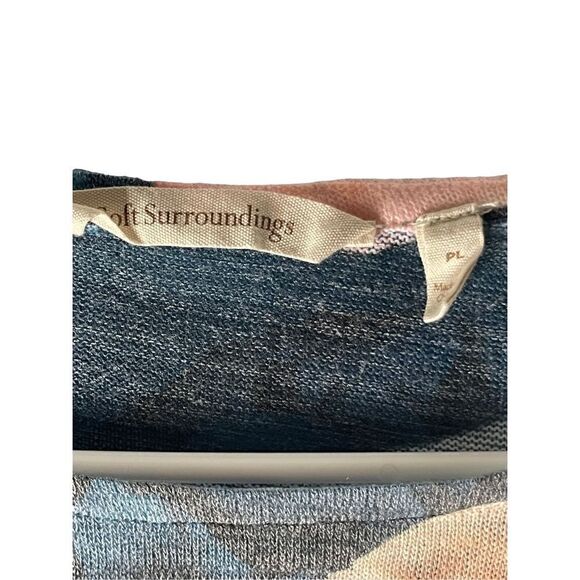 Soft Surroundings Lightweight Floral Blouse With Chest Slit Women’s Size Petite - Picture 2 of 5